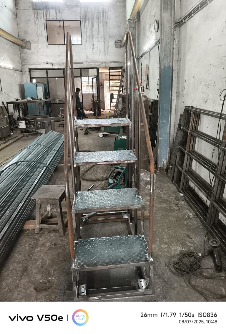 Industrial staircase fabrication variant 6
